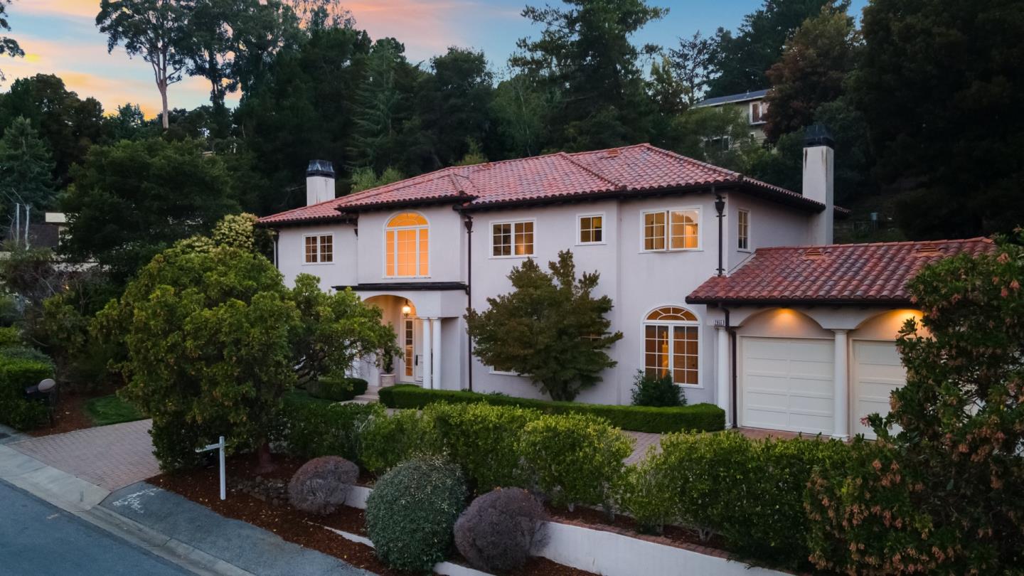 2855 Churchill Drive