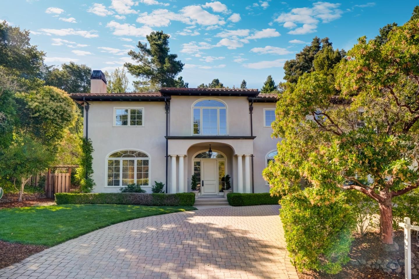 2855 Churchill Drive