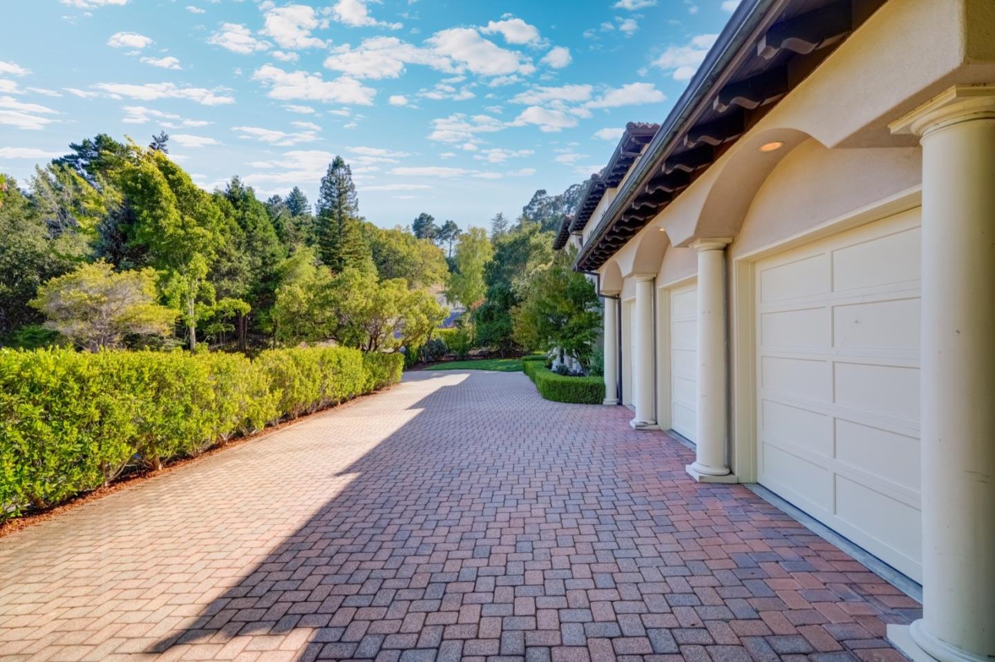 2855 Churchill Drive