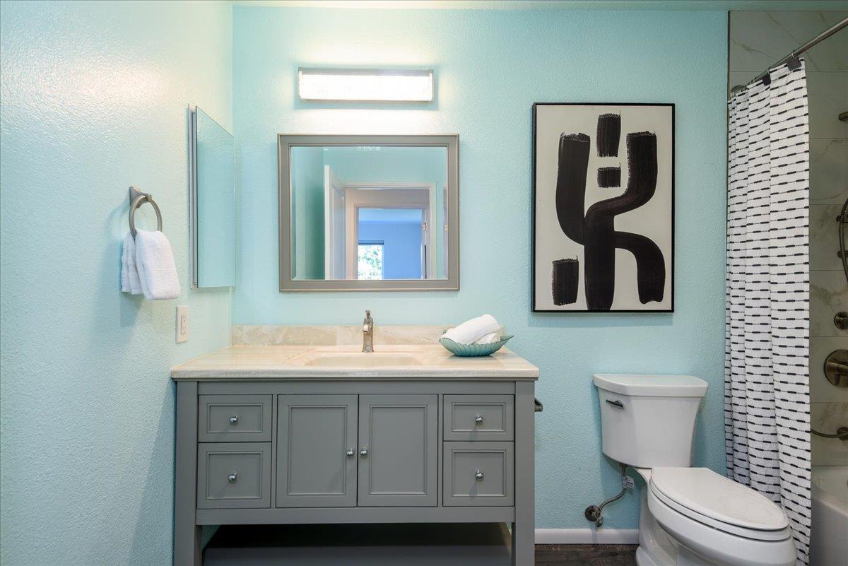 1031 Cherry Avenue 33