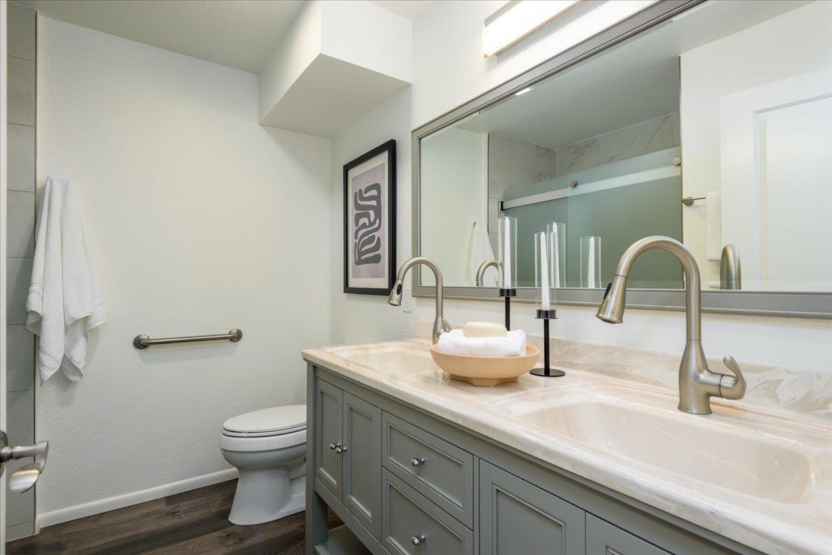 1031 Cherry Avenue 33