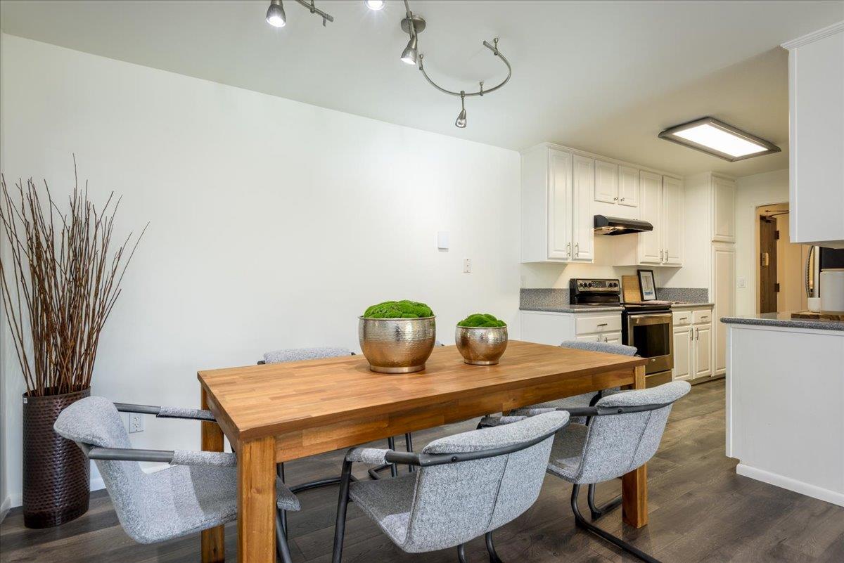 1031 Cherry Avenue 33