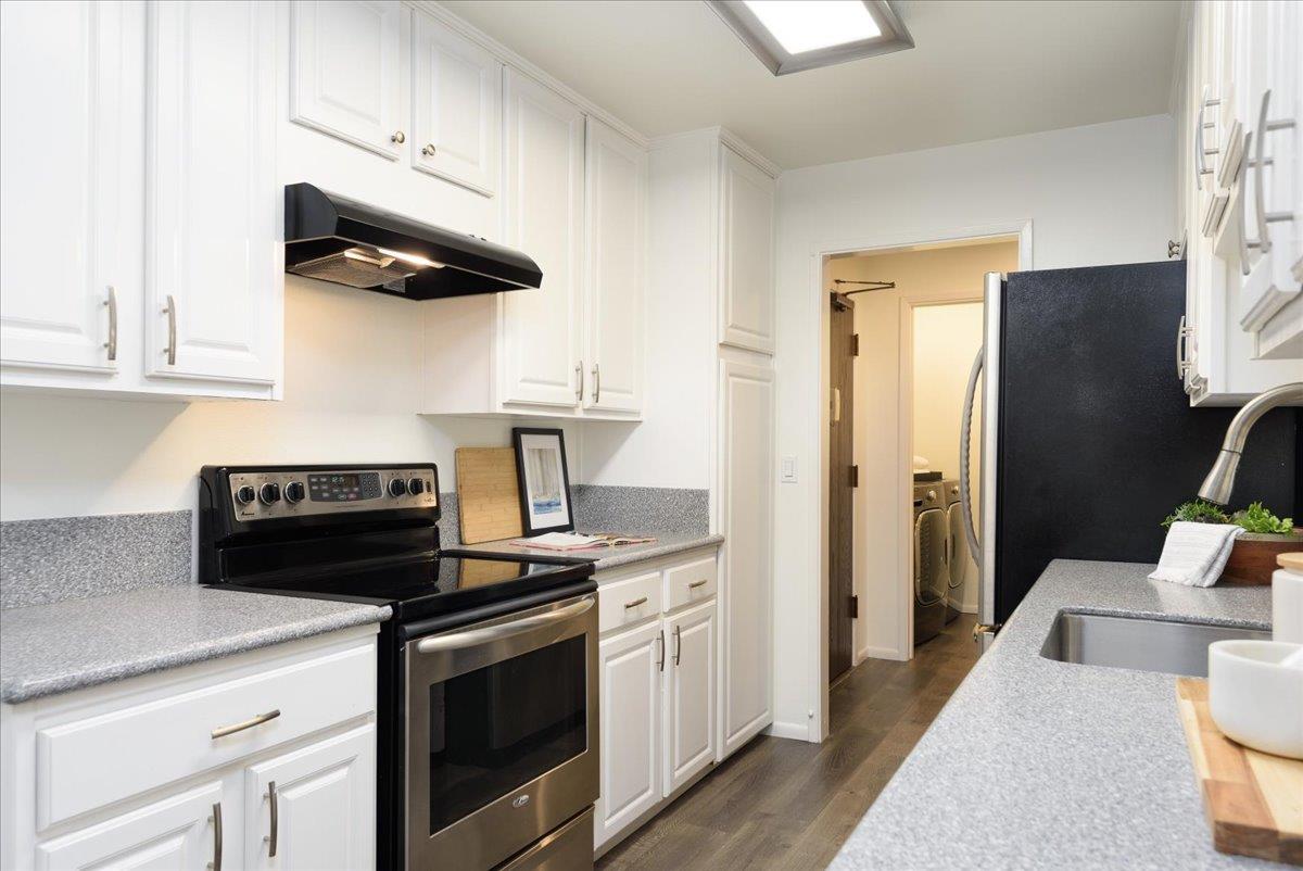 1031 Cherry Avenue 33