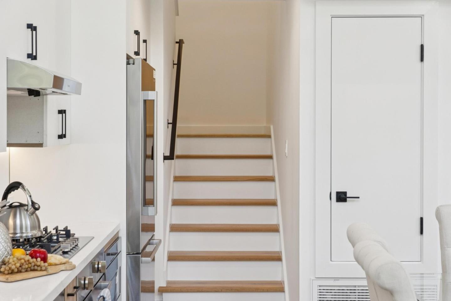 1433 Floribunda Avenue 1