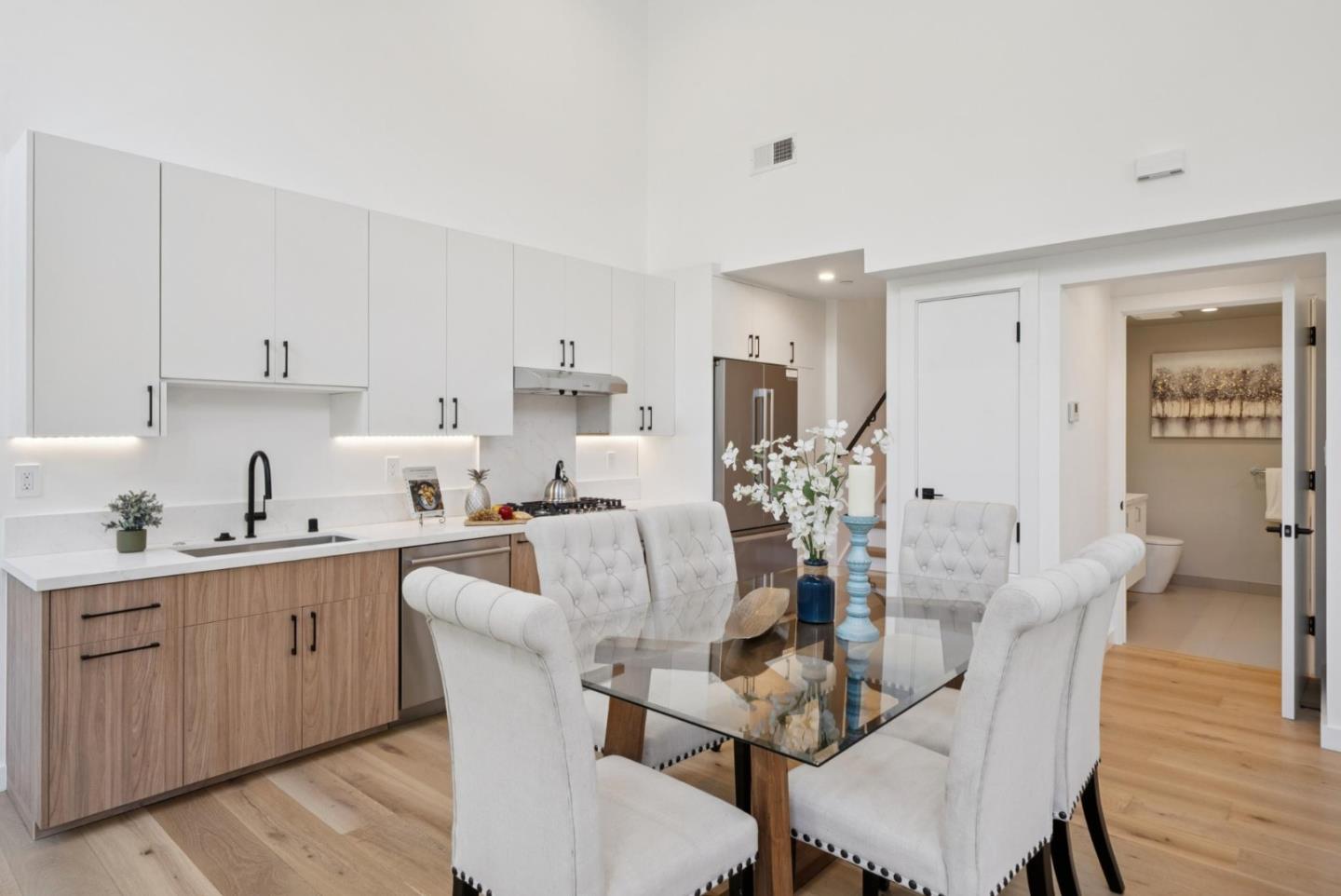 1433 Floribunda Avenue 1