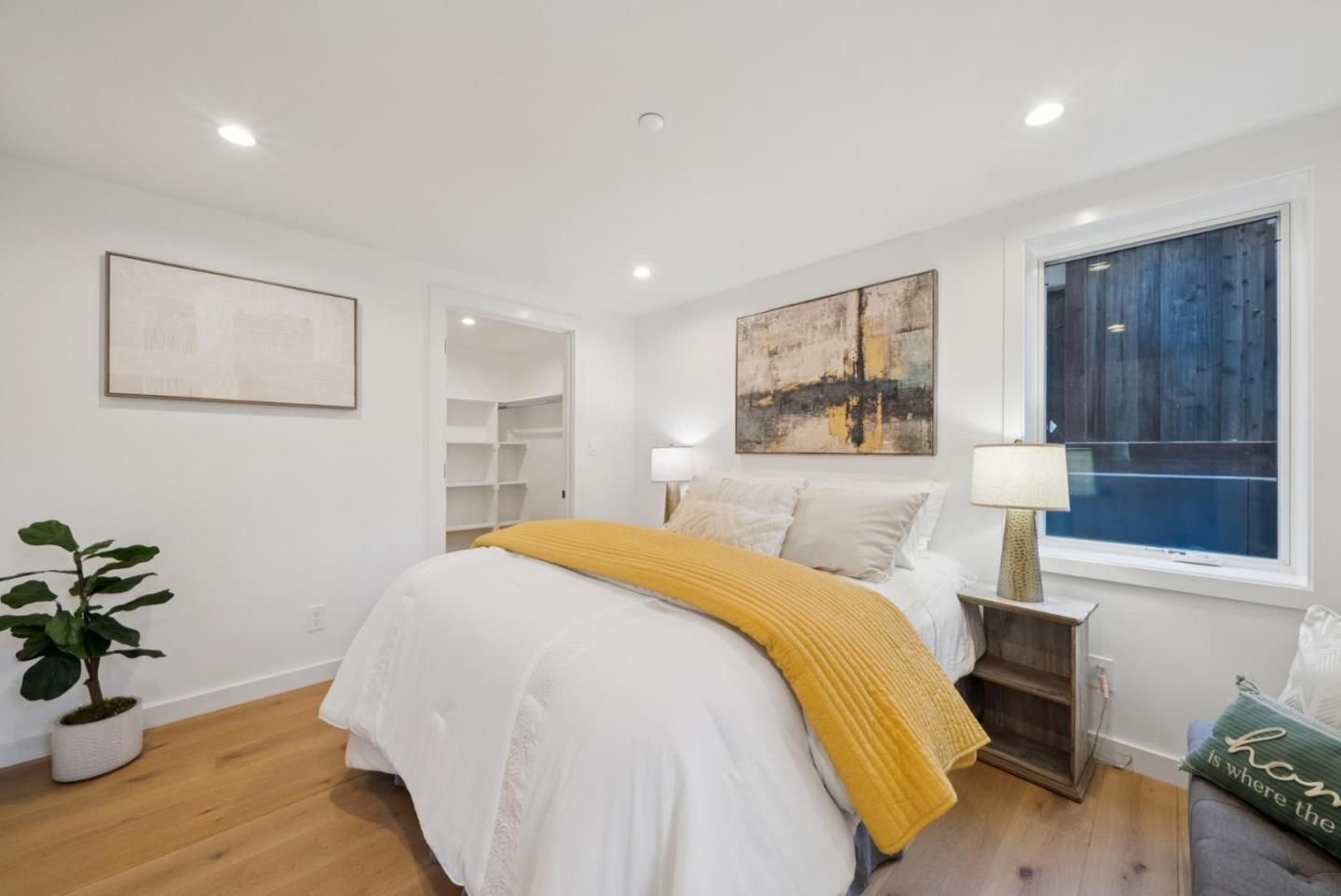 1433 Floribunda Avenue 1