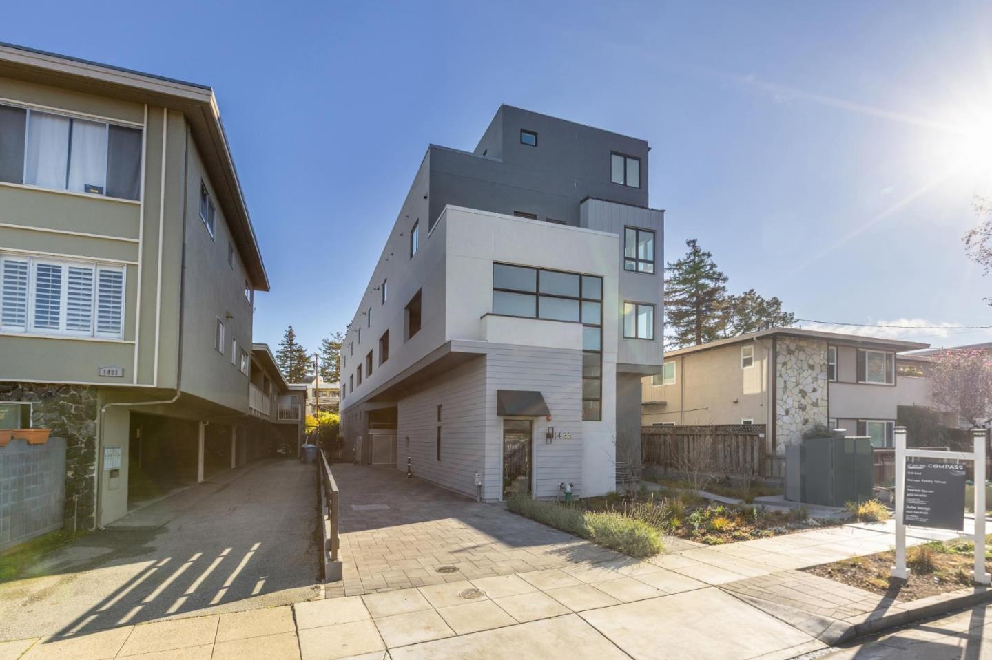 1433 Floribunda Avenue 1