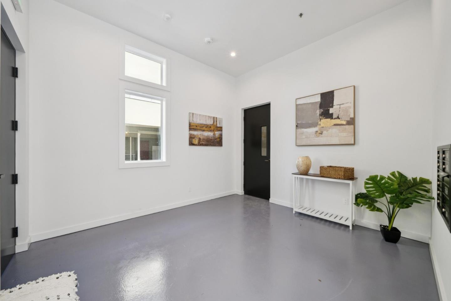 1433 Floribunda Avenue 1