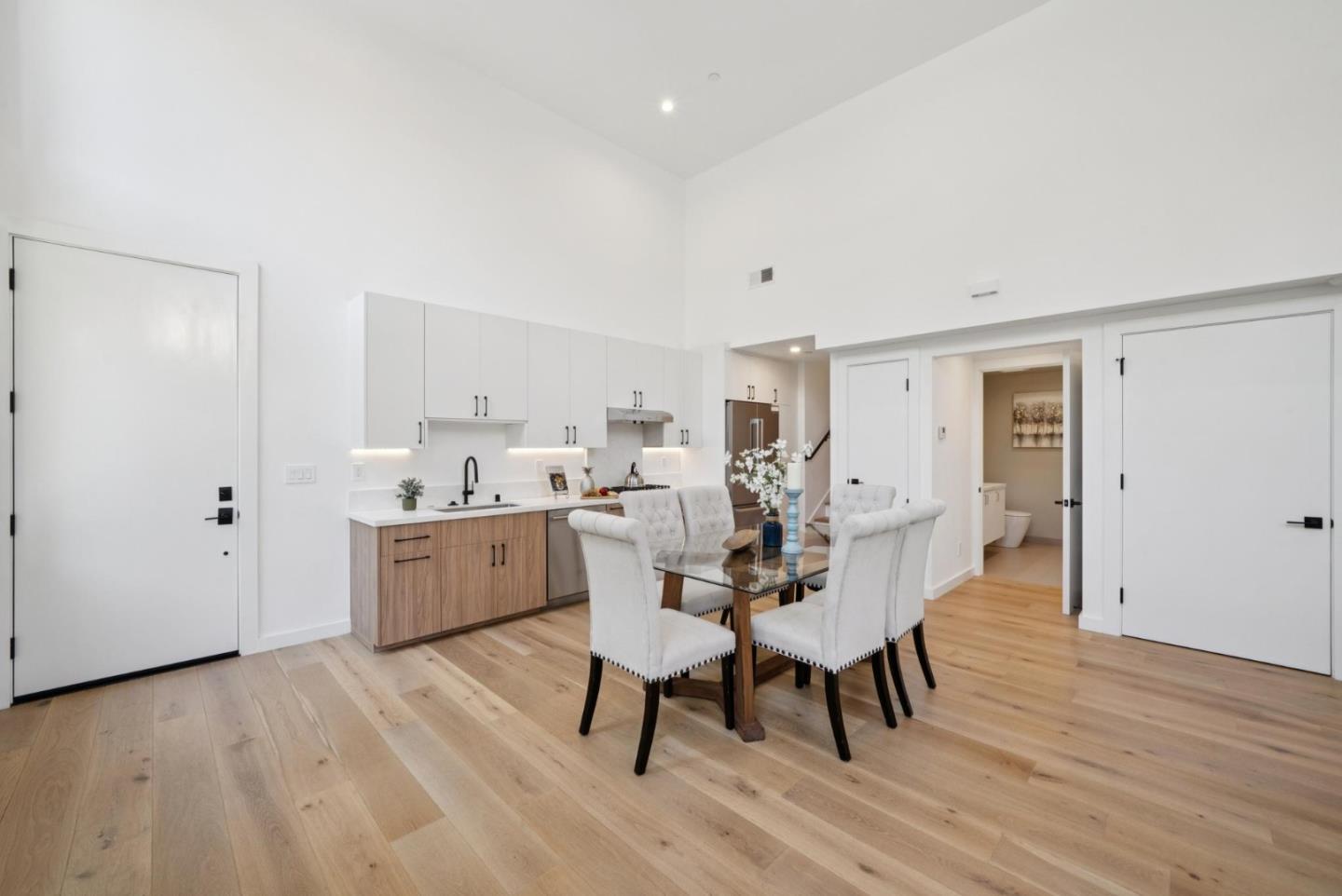 1433 Floribunda Avenue 1