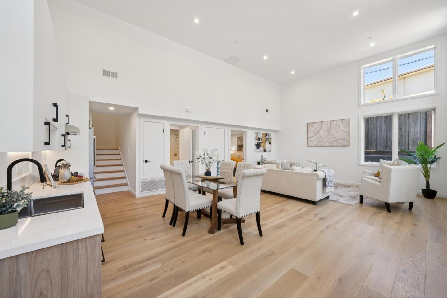 1433 Floribunda Avenue 1