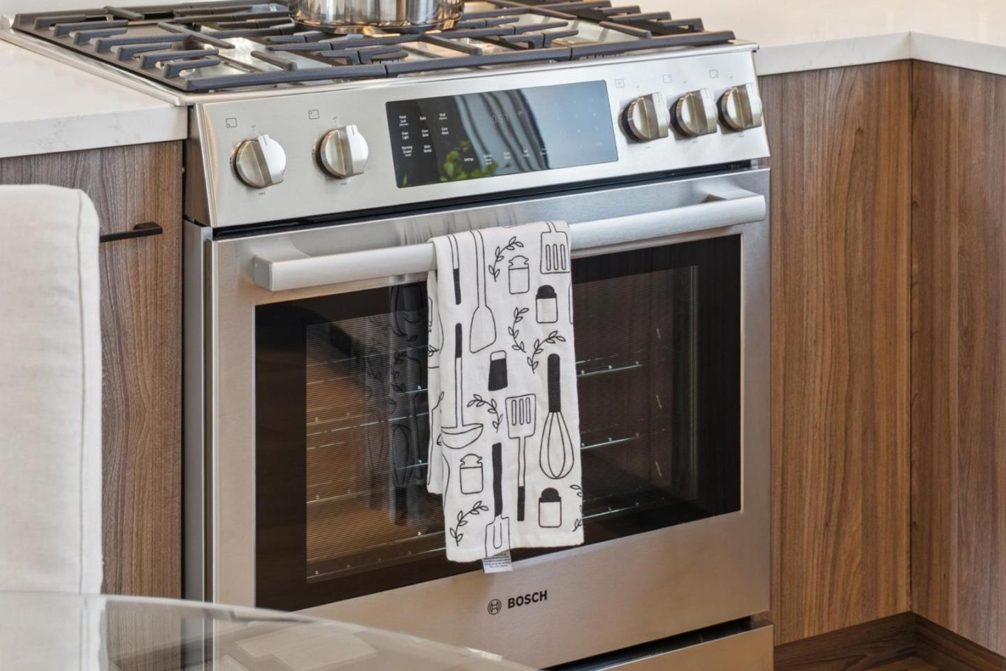 1433 Floribunda Avenue