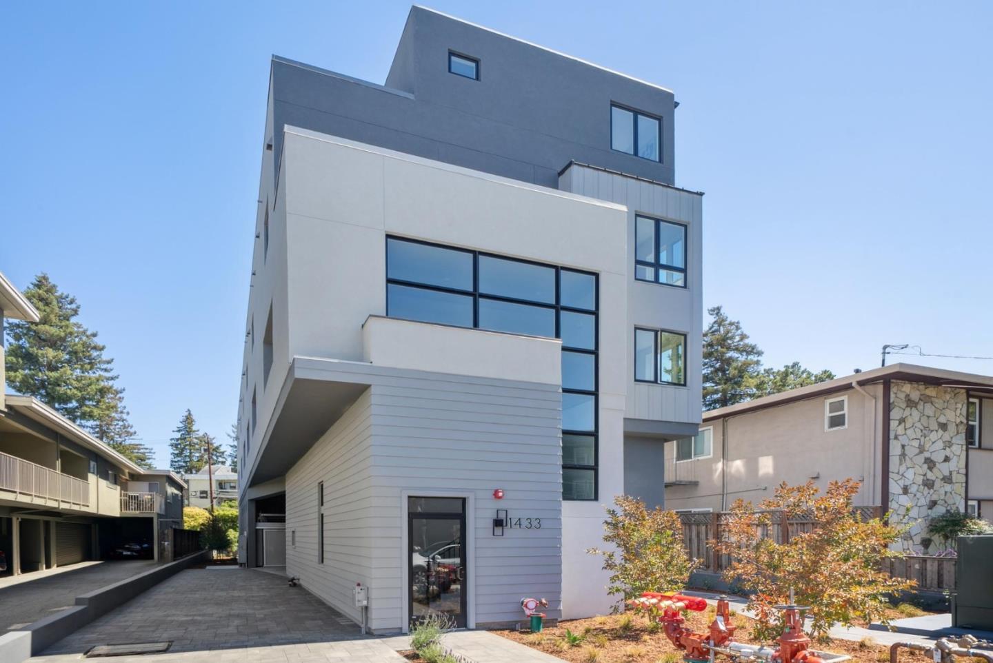 1433 Floribunda Avenue