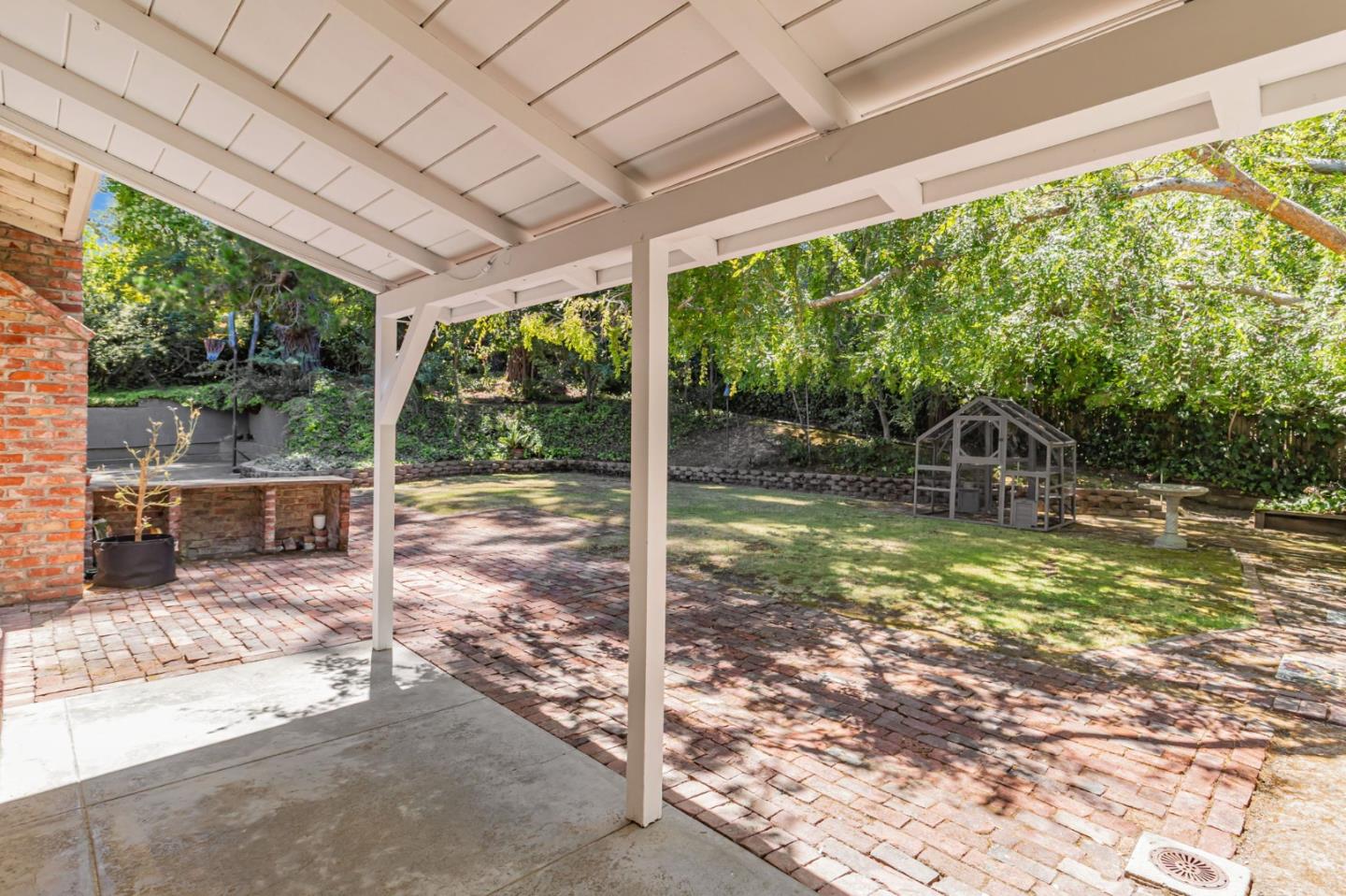 940 Black Mountain Road