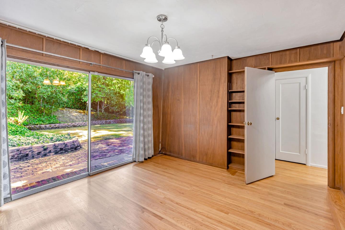 940 Black Mountain Road