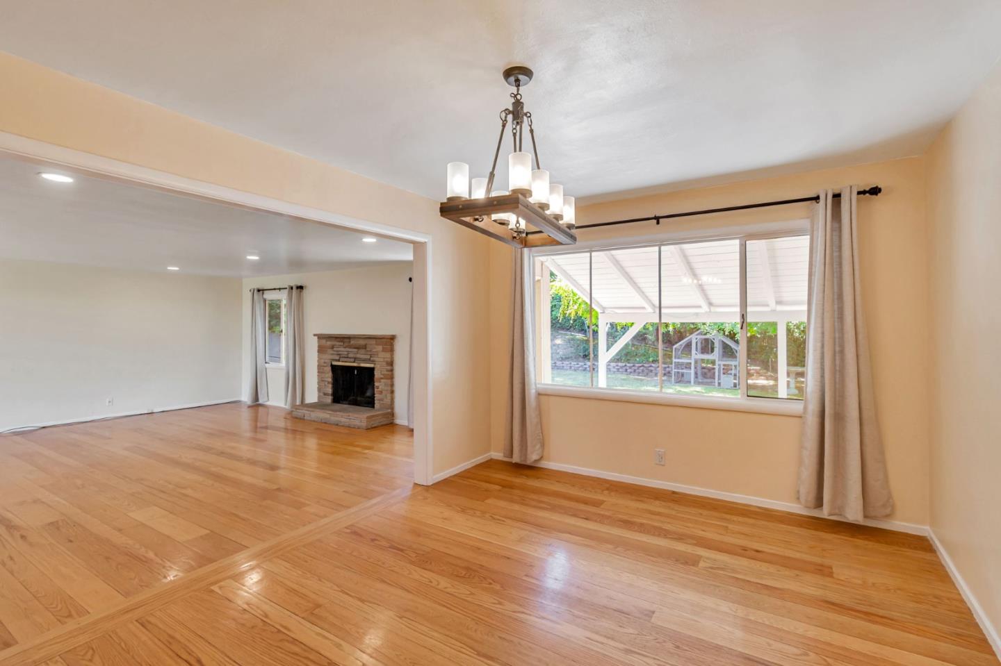 940 Black Mountain Road