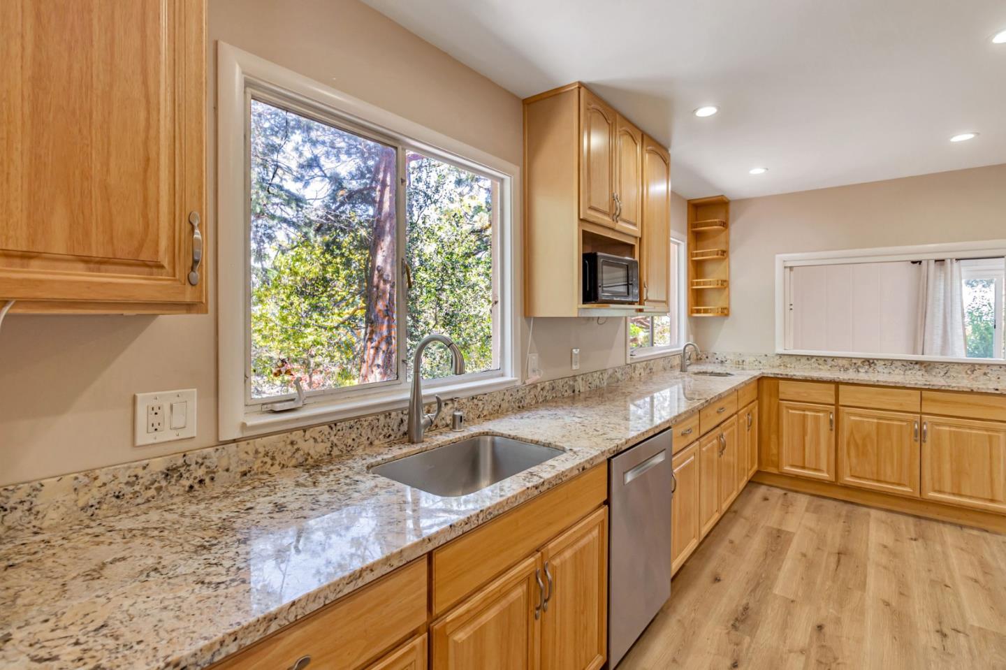 940 Black Mountain Road