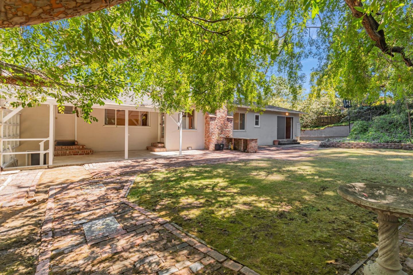 940 Black Mountain Road