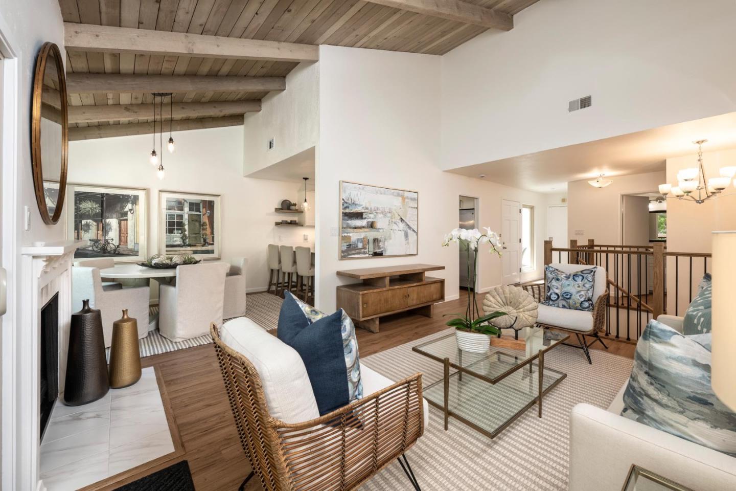 38 Weepingridge Court