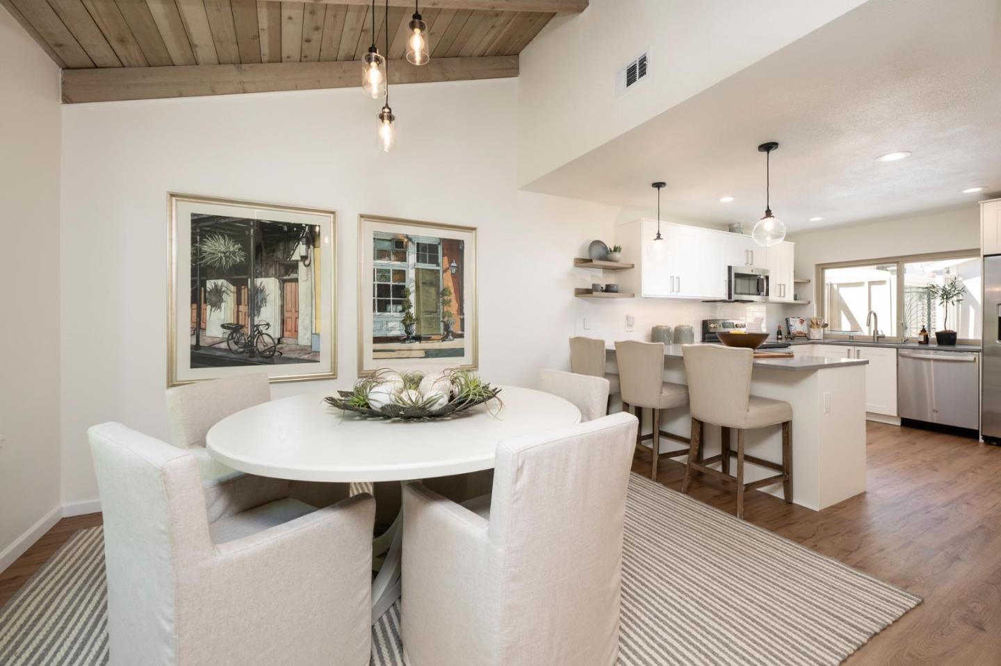 38 Weepingridge Court