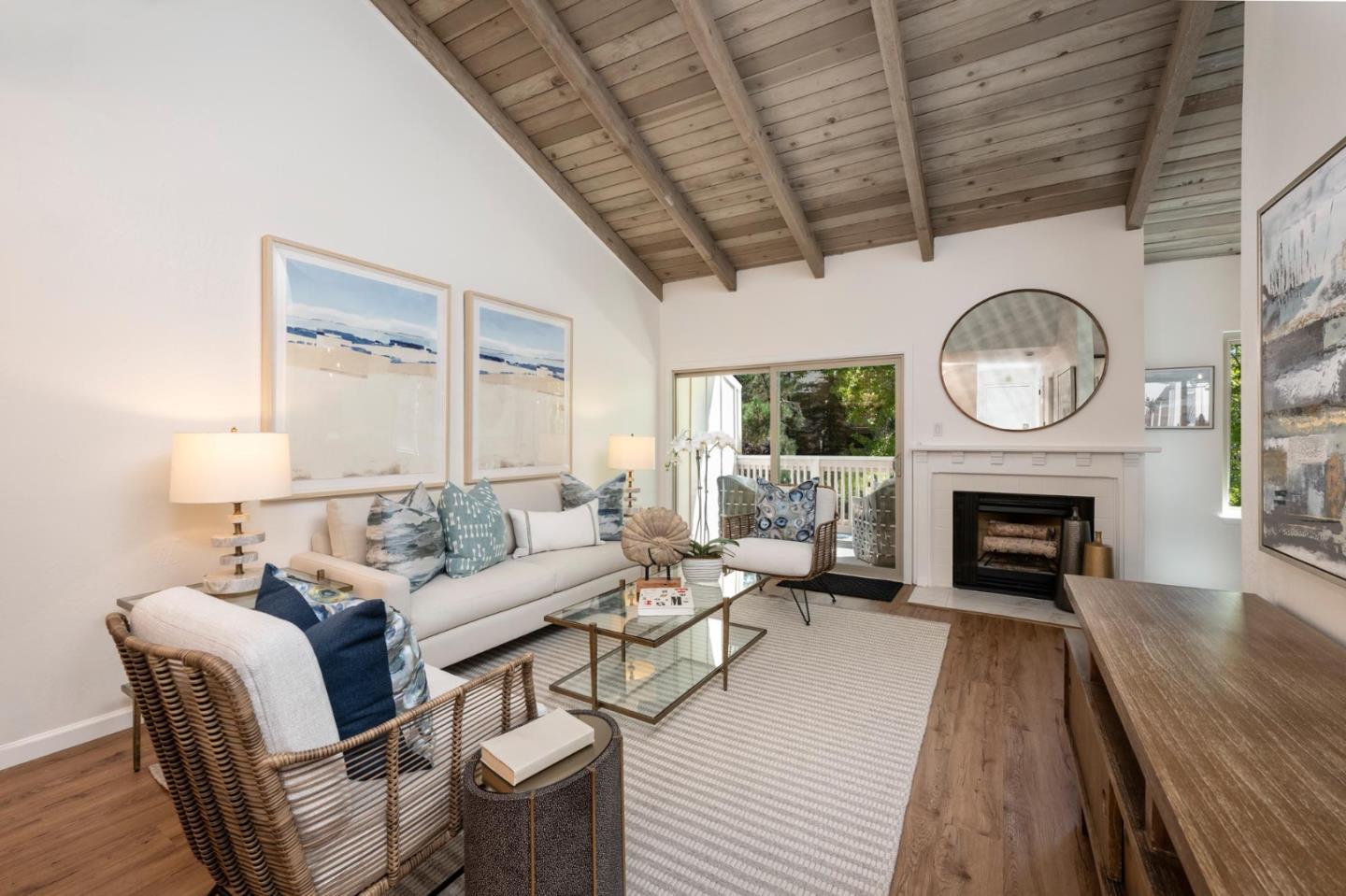 38 Weepingridge Court