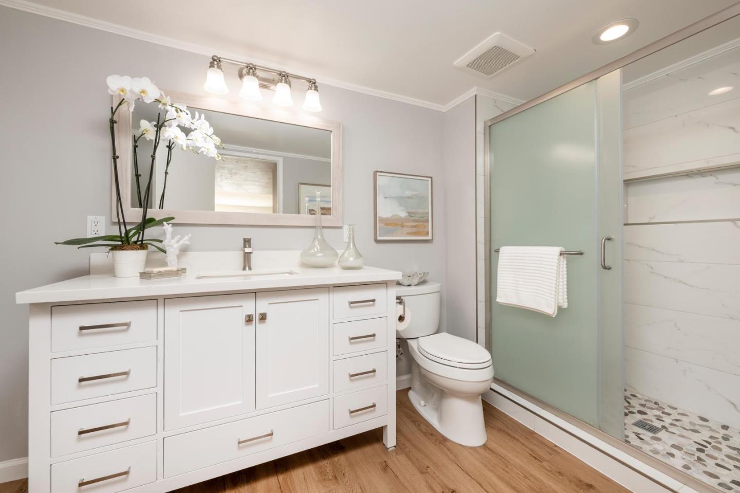 38 Weepingridge Court