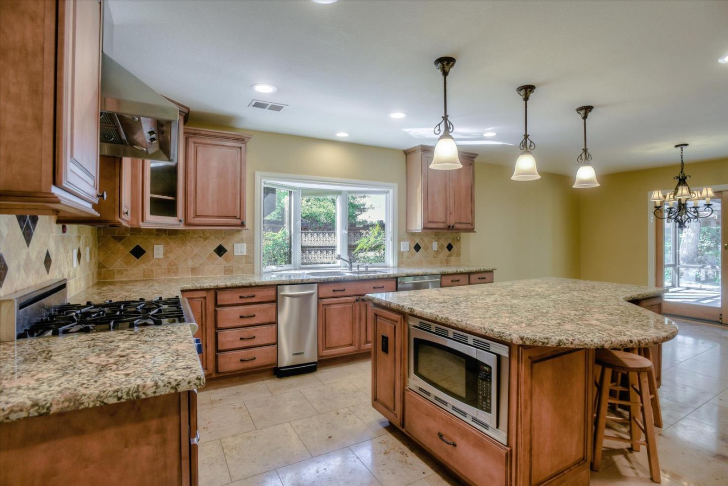 604 San Nicholas Lane