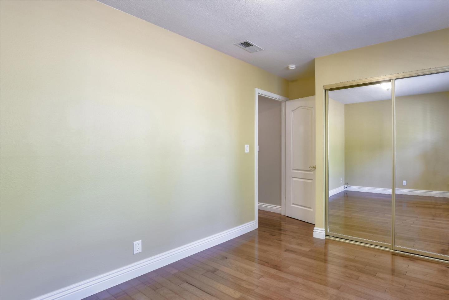 604 San Nicholas Lane