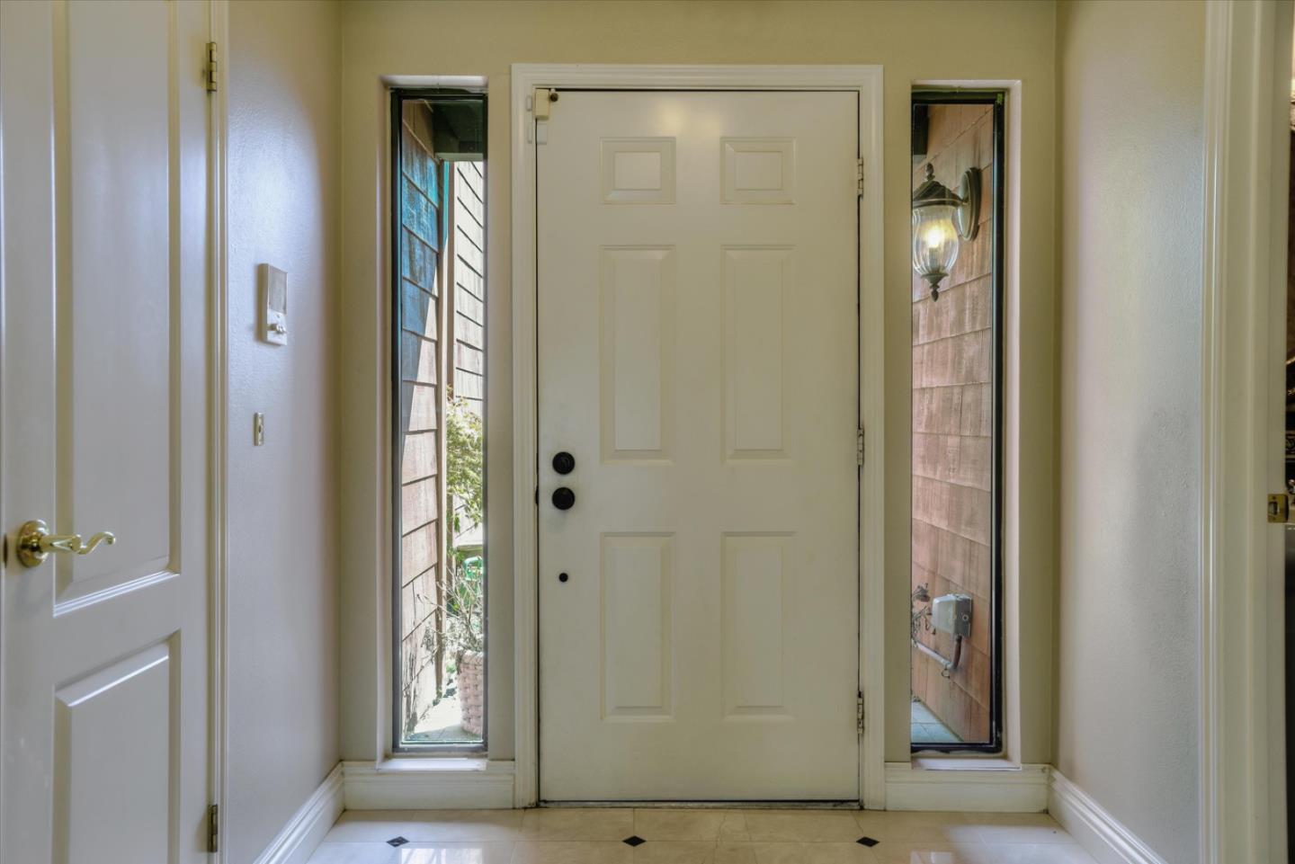 604 San Nicholas Lane