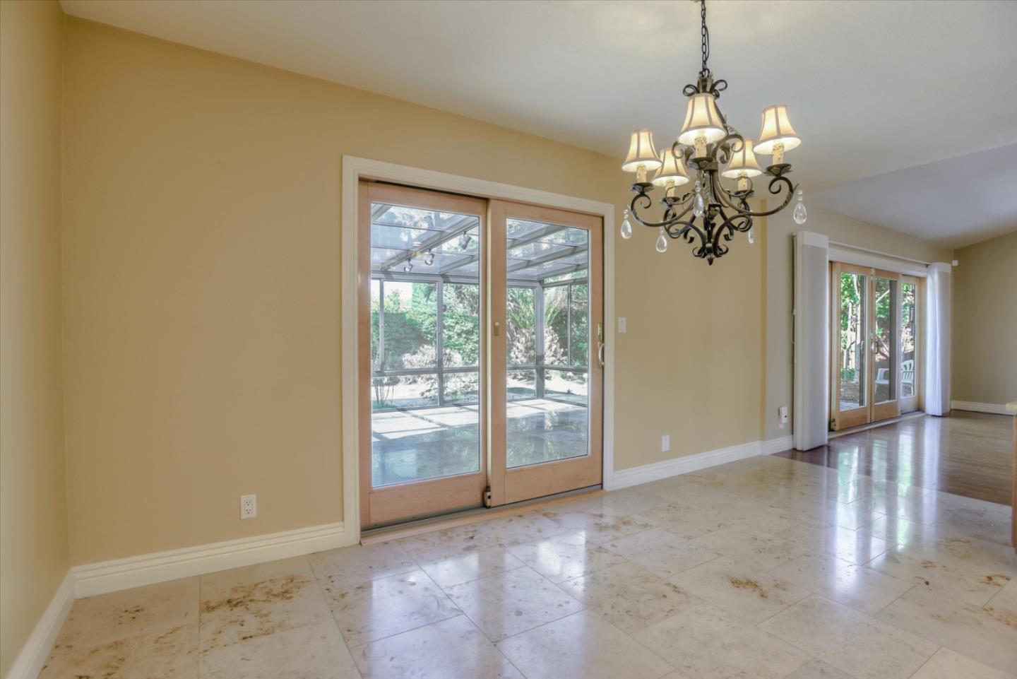 604 San Nicholas Lane