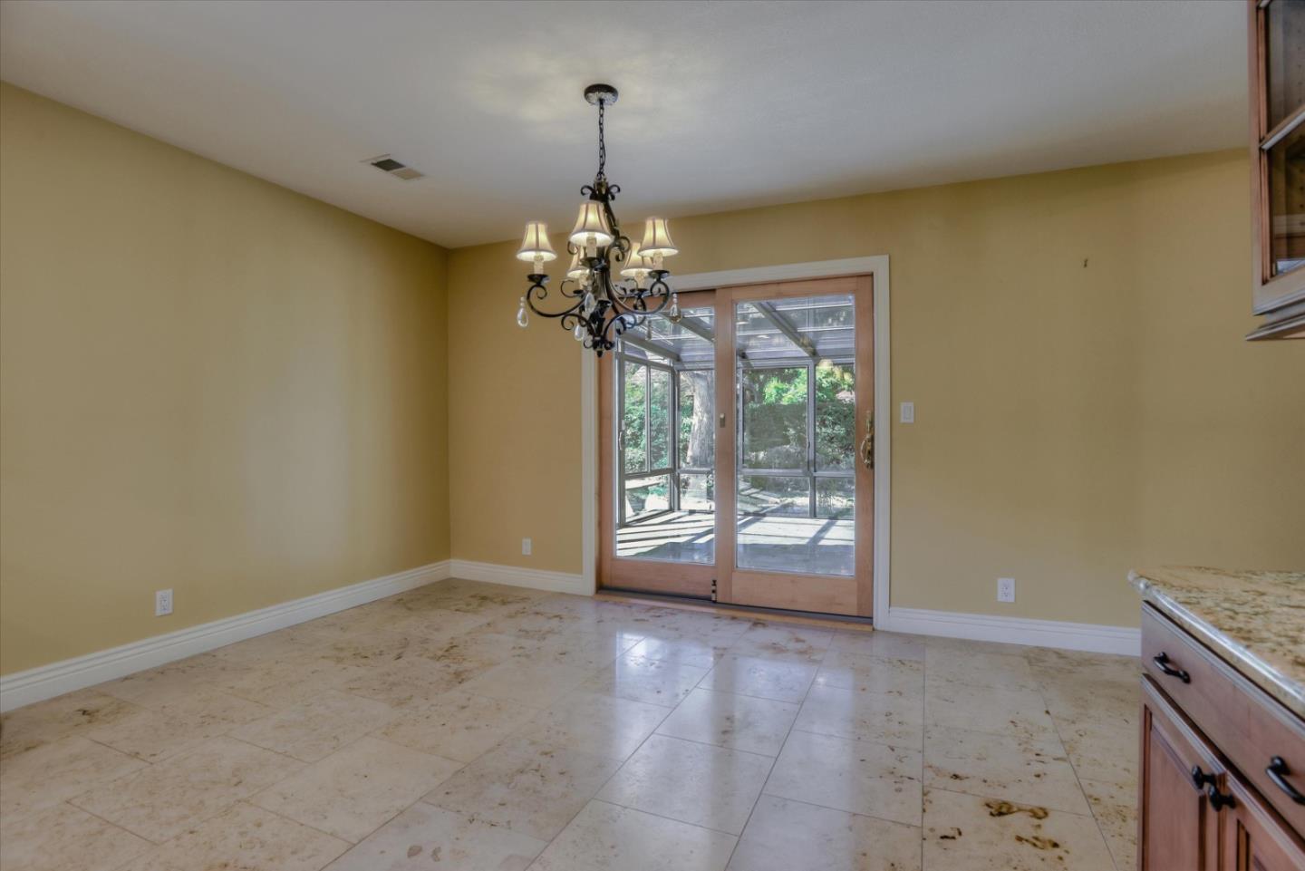 604 San Nicholas Lane