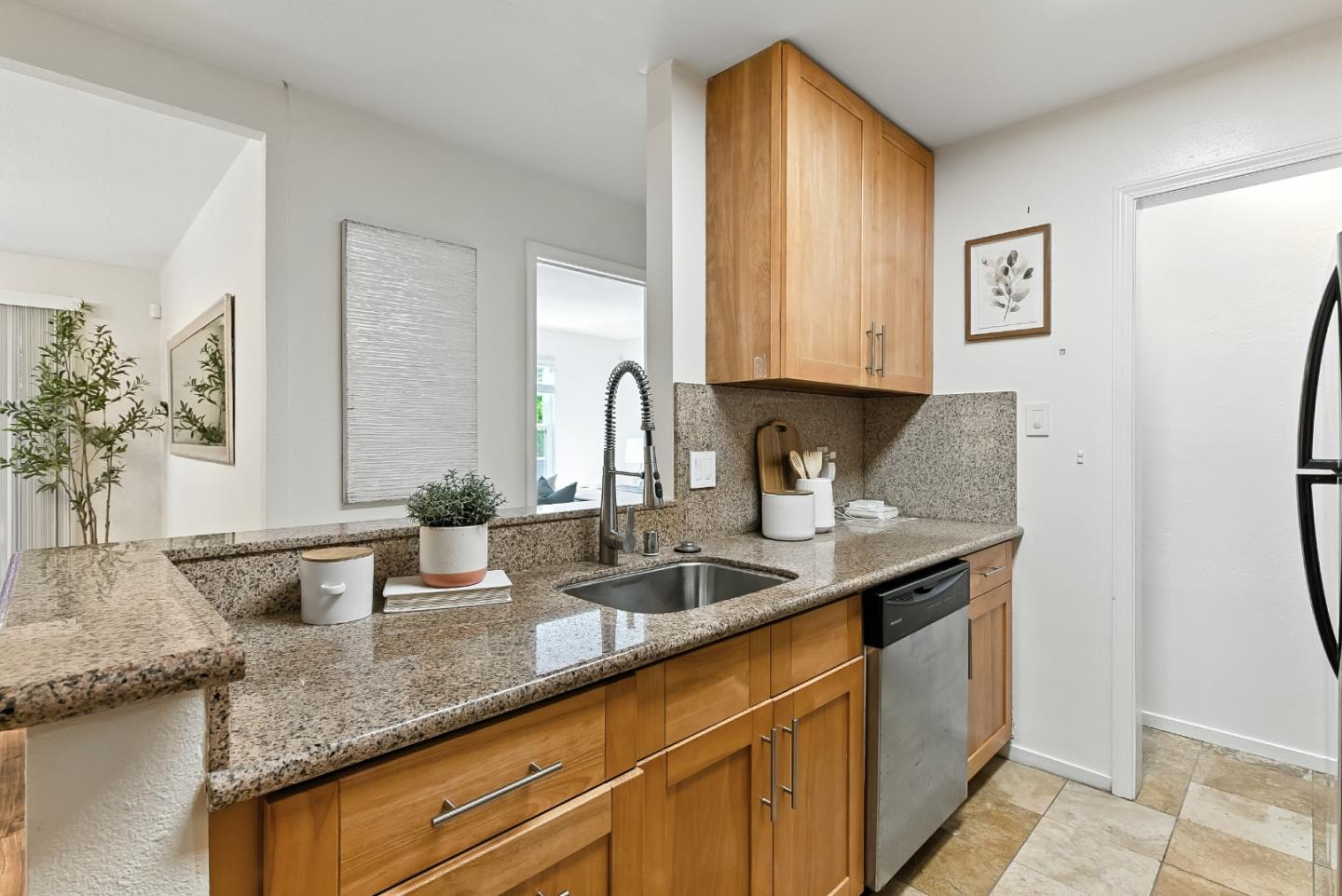 103 Piccadilly Place A