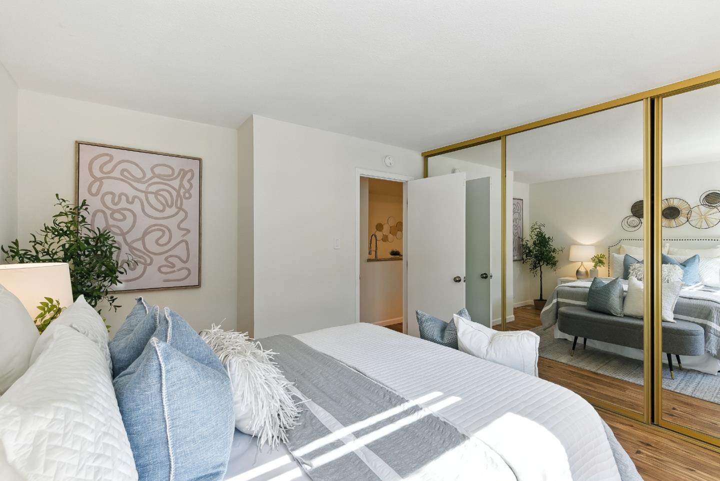 103 Piccadilly Place A