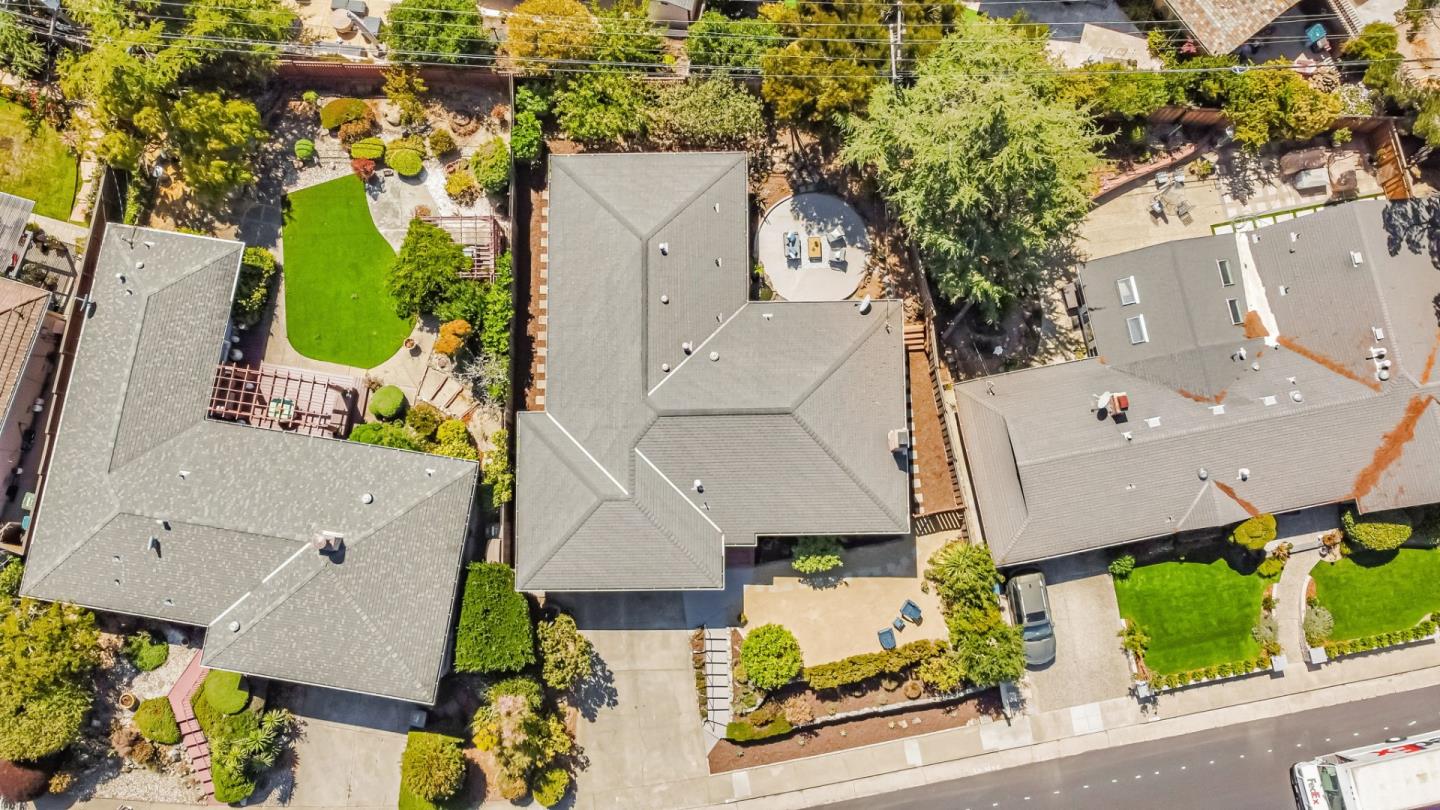 1083 West Hillsdale Boulevard