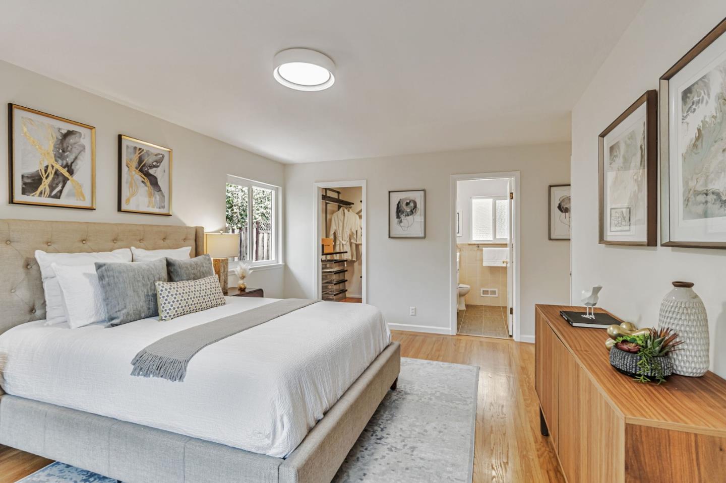 1083 West Hillsdale Boulevard