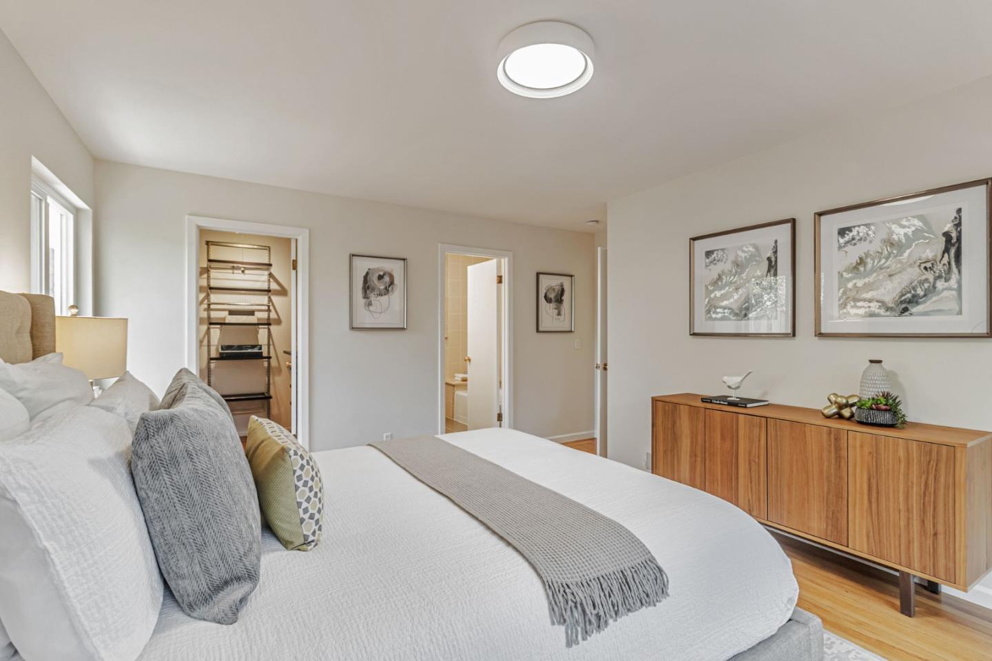 1083 West Hillsdale Boulevard