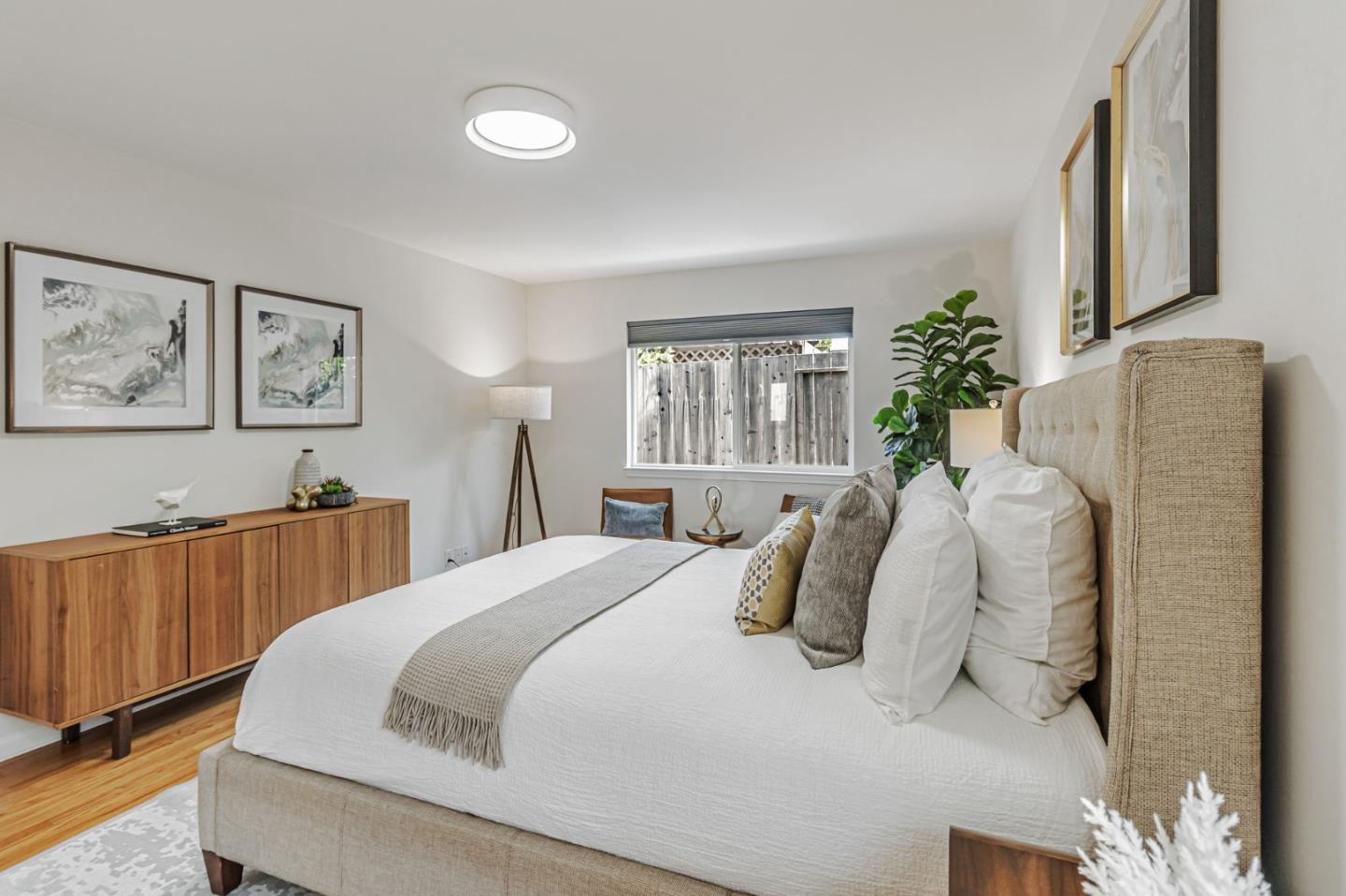 1083 West Hillsdale Boulevard