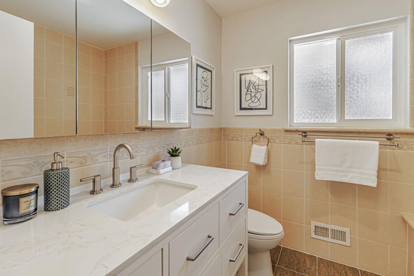 1083 West Hillsdale Boulevard