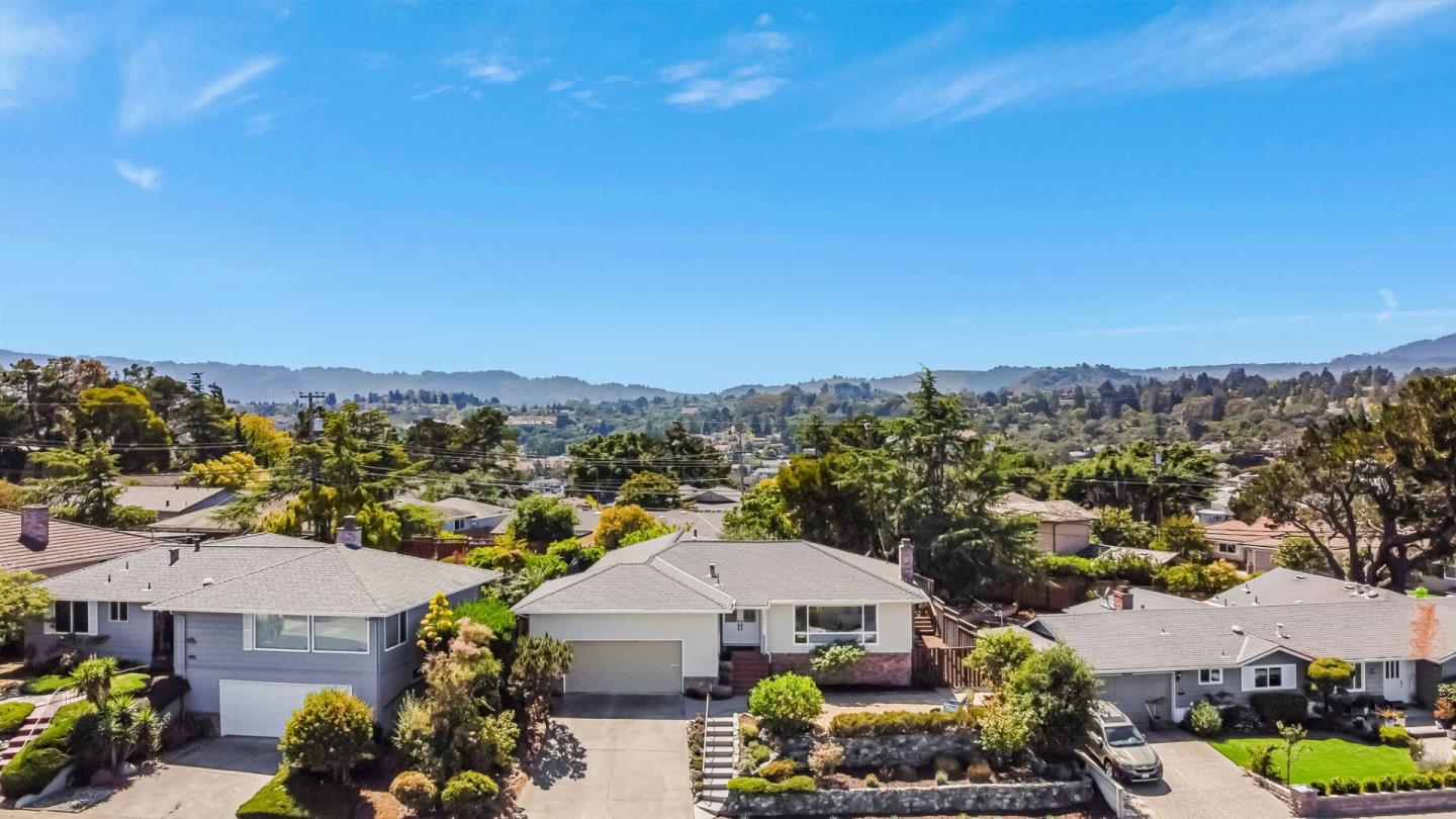 1083 West Hillsdale Boulevard