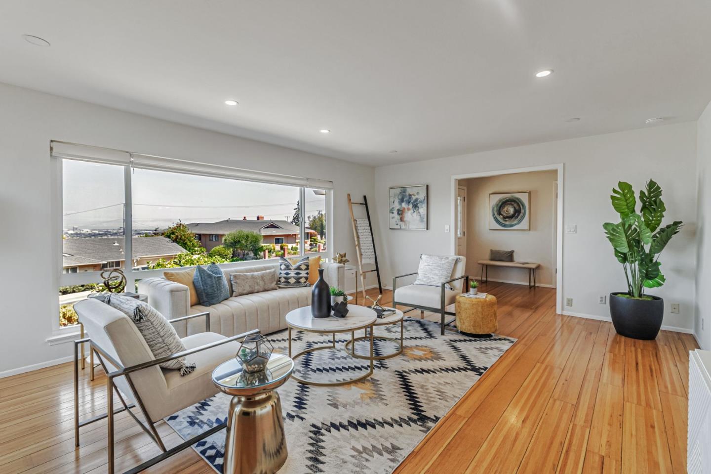 1083 West Hillsdale Boulevard