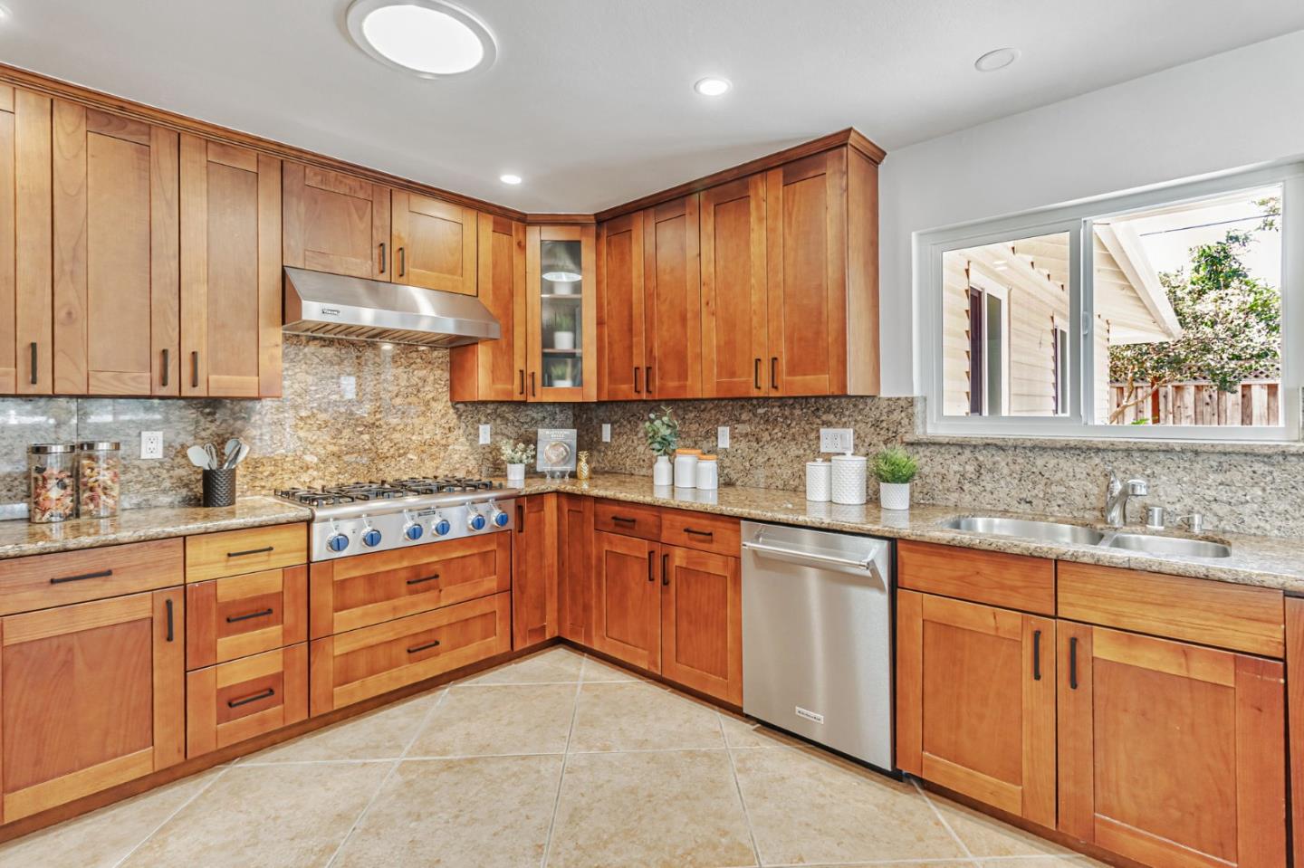 1083 West Hillsdale Boulevard