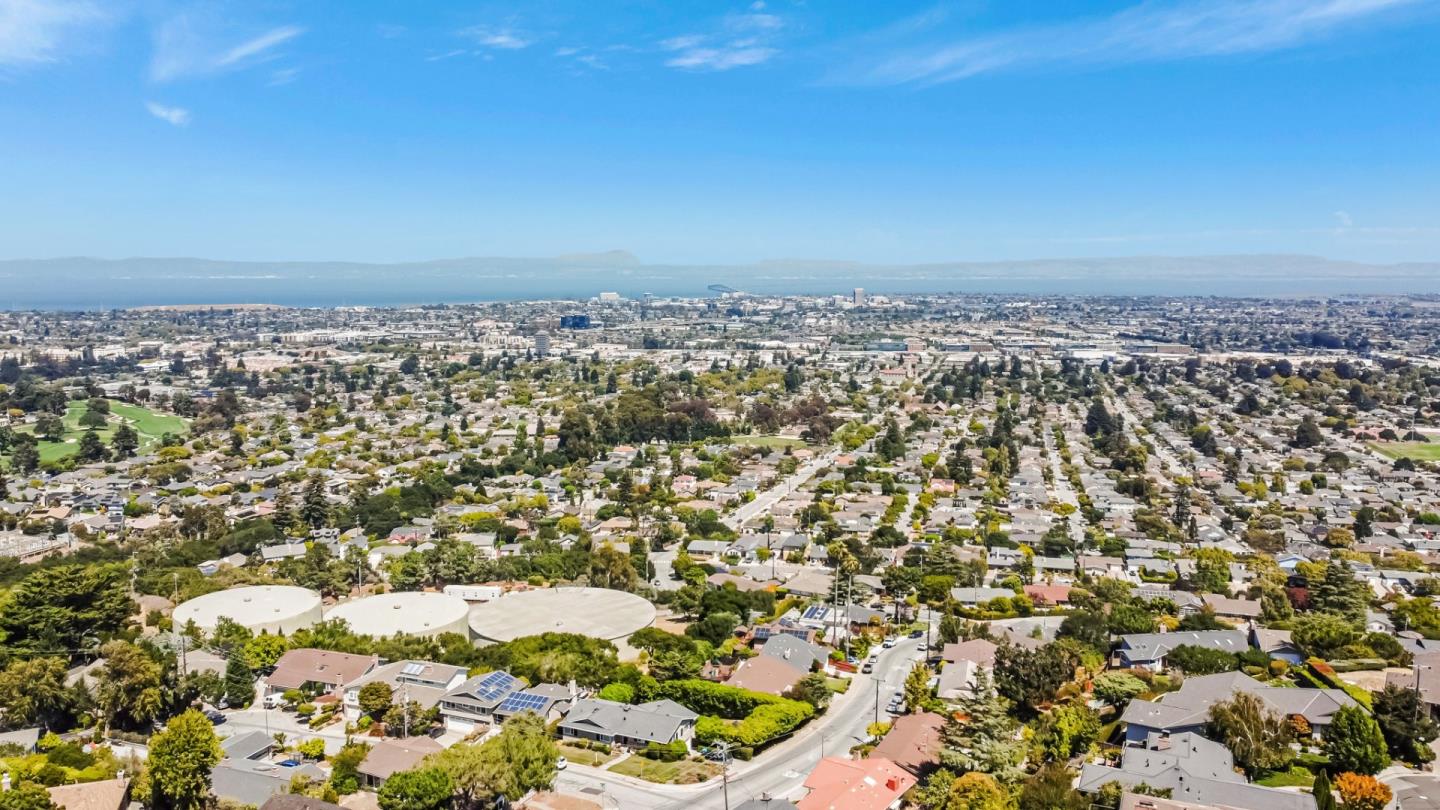 1083 West Hillsdale Boulevard