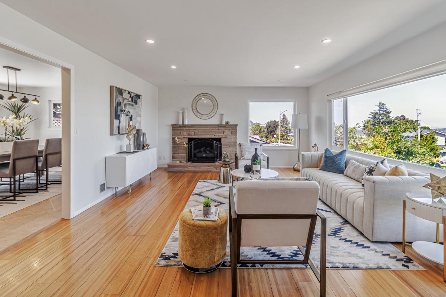 1083 West Hillsdale Boulevard