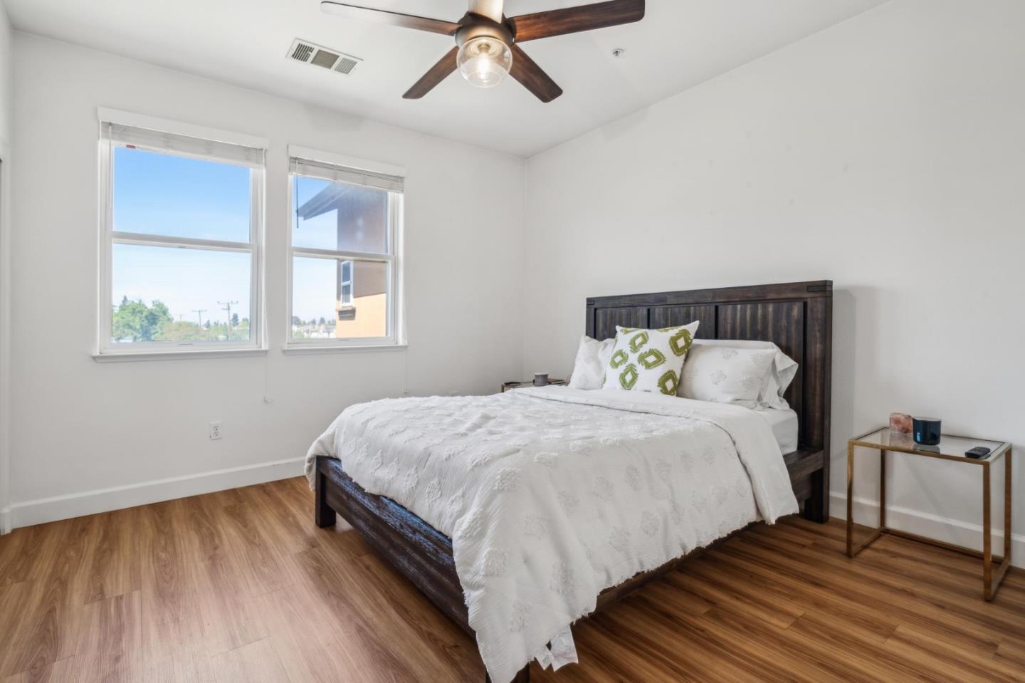 25478 Huntwood Avenue