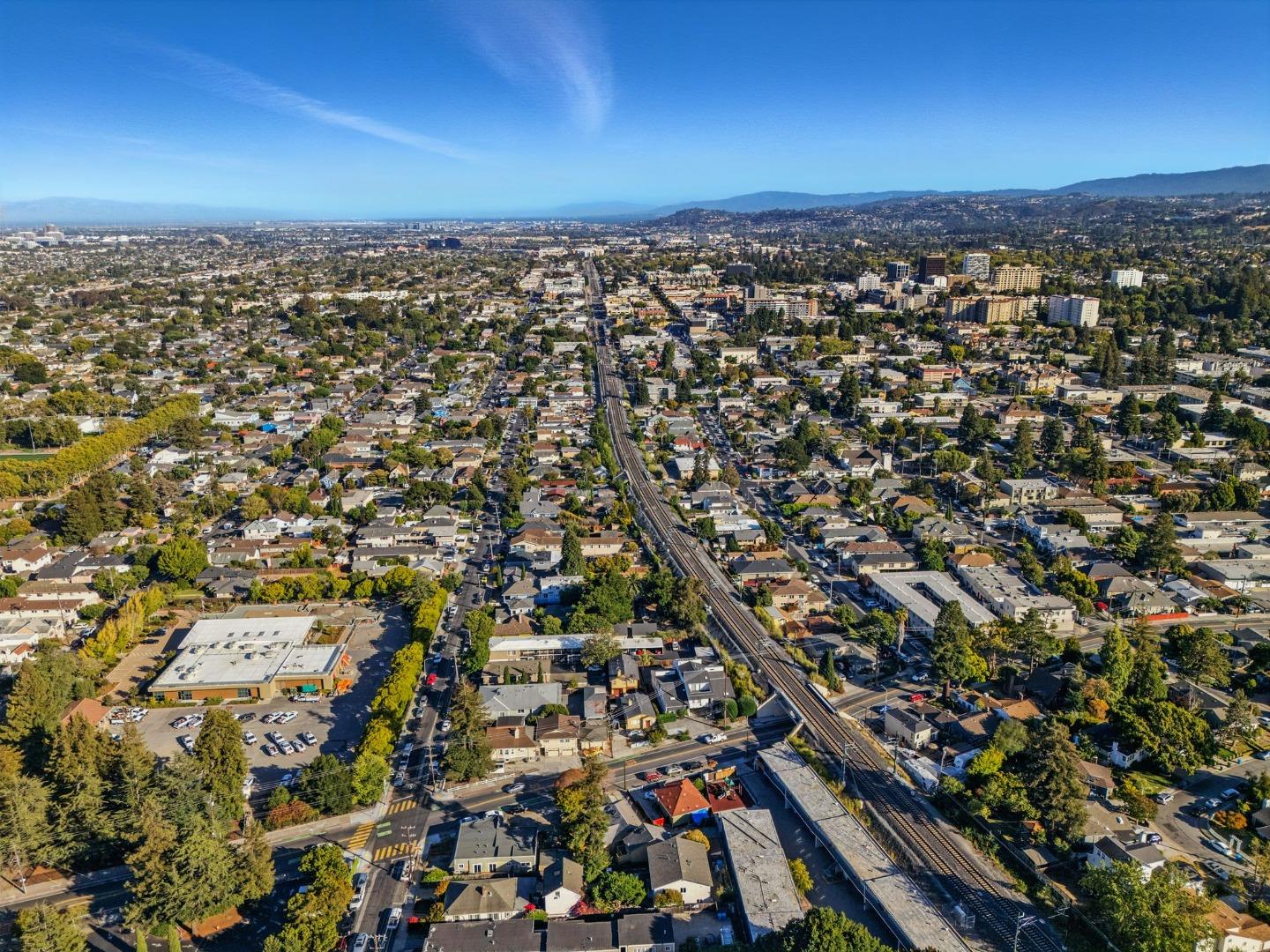 369 North Claremont Street 3