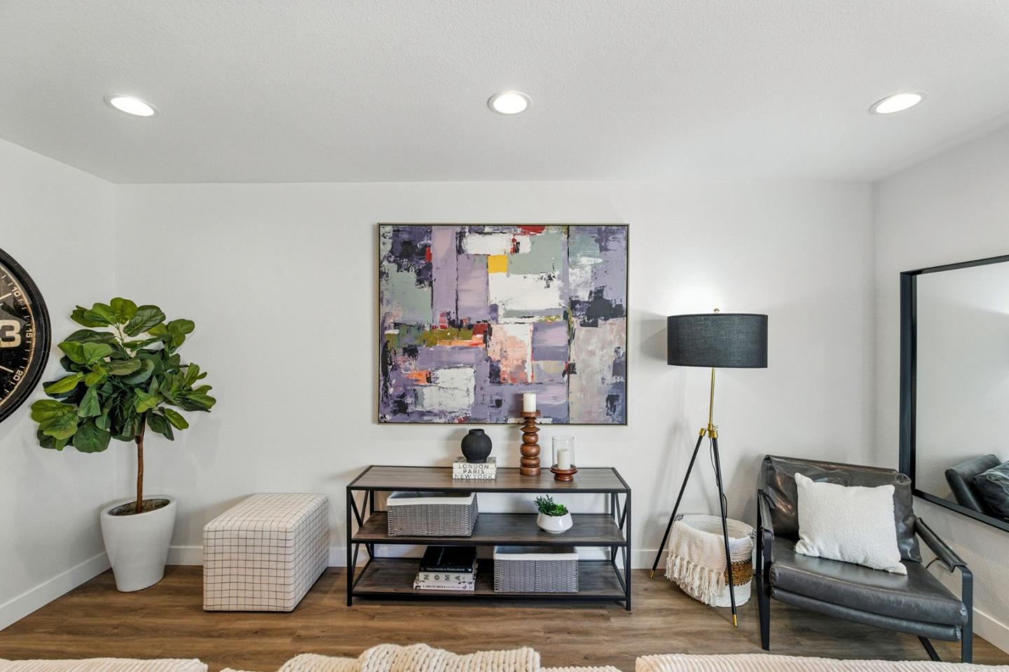 369 North Claremont Street 3