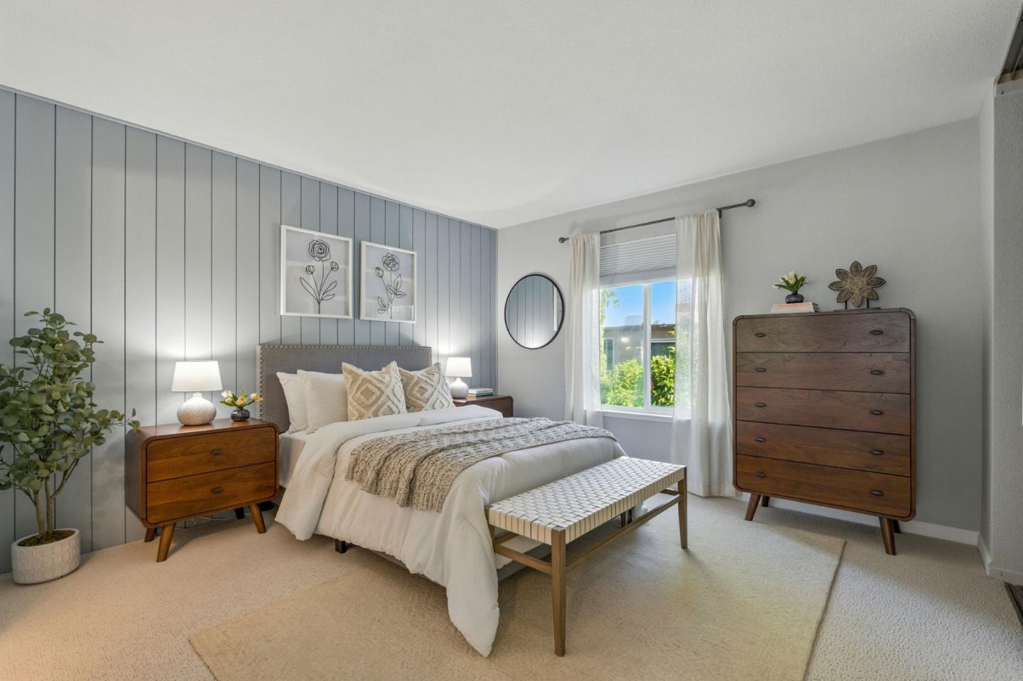 369 North Claremont Street 3