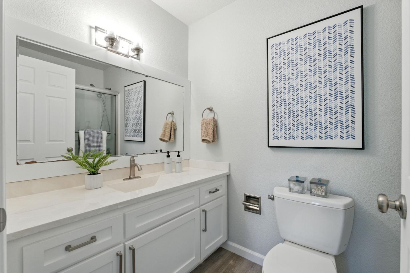 369 North Claremont Street 3