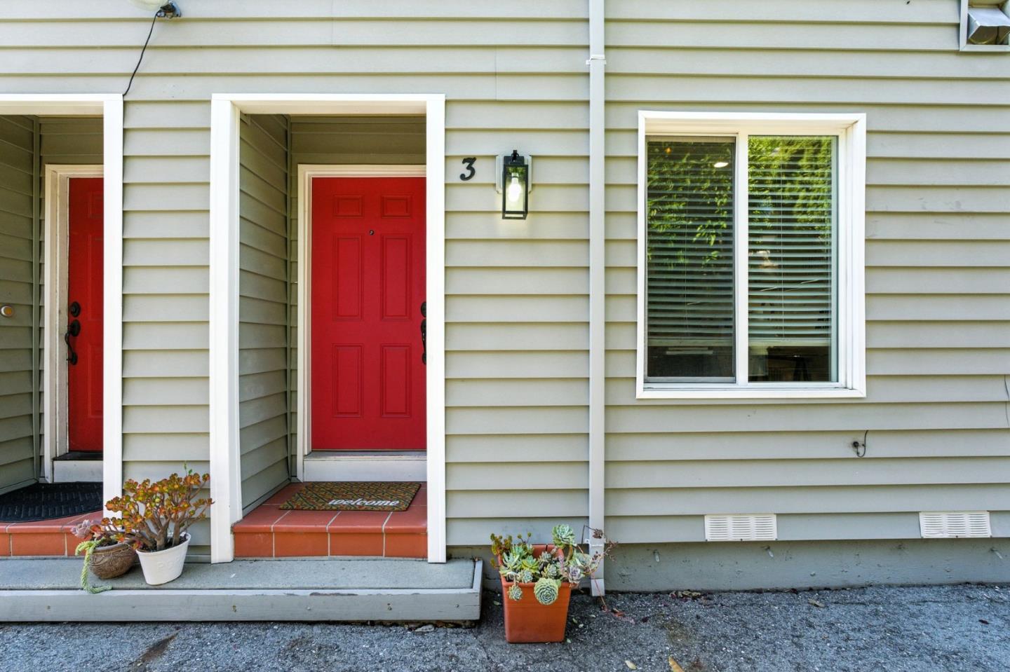 369 North Claremont Street 3