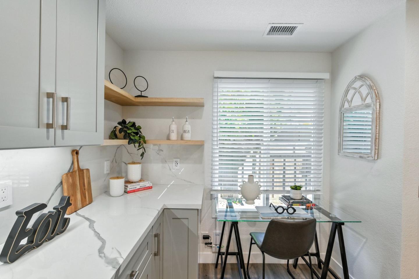 369 North Claremont Street 3