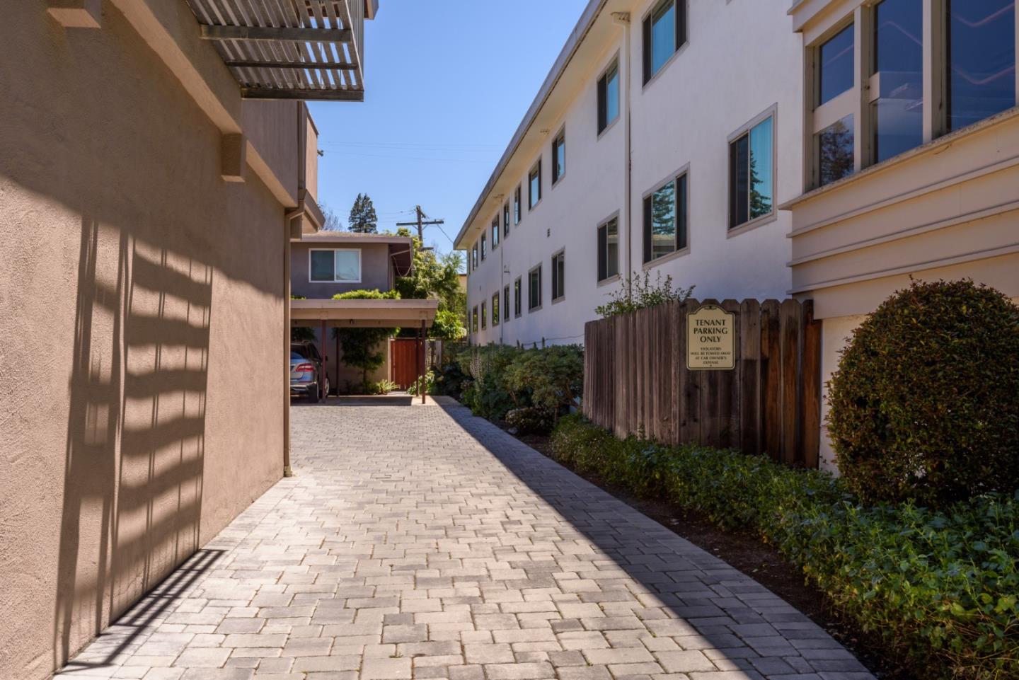 1437 Floribunda Avenue